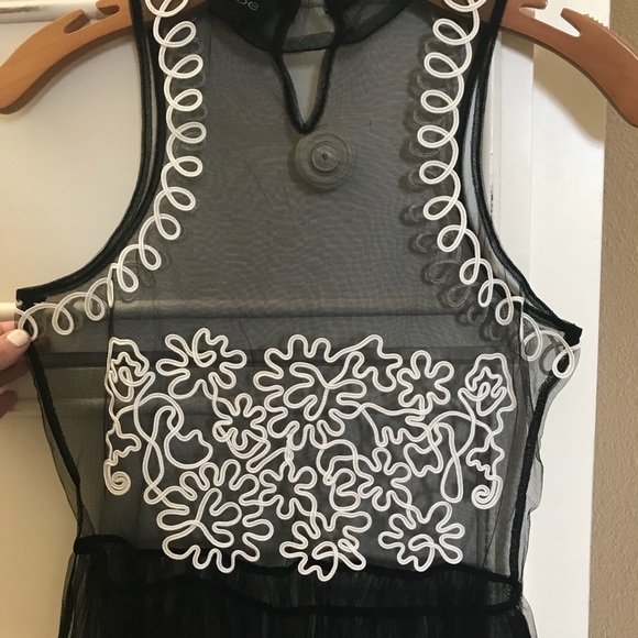 Bebe NWOT never worn - Picture 6 of 8